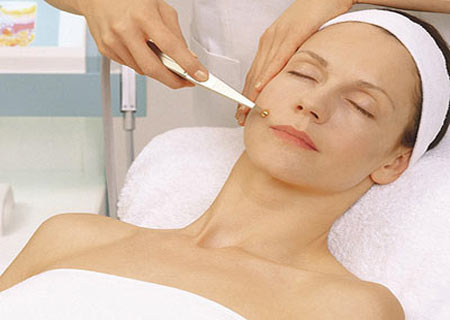  Hai cách xóa vết thâm, sẹo lõm an toàn 